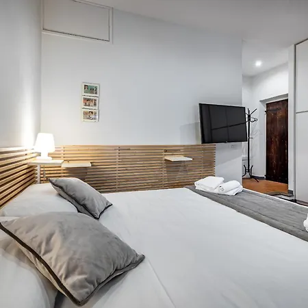 Roommo Via Dei Pilastri Giada-3