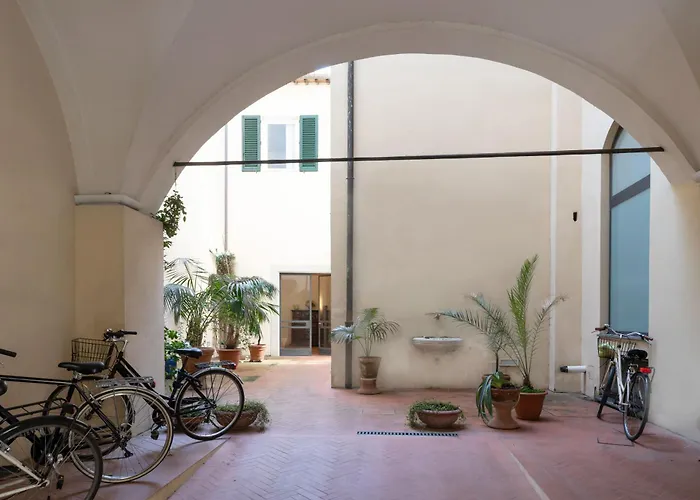 Characteristic Apartment In The Center Of Florence